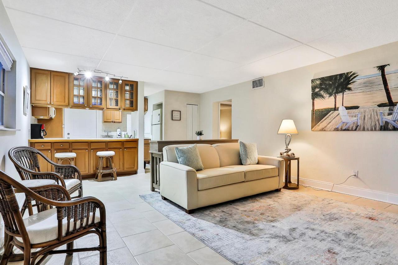 Brista Del Mar Condos 卡纳维拉尔角 客房 照片